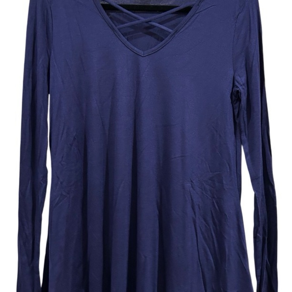 Color Bear criss cross neck